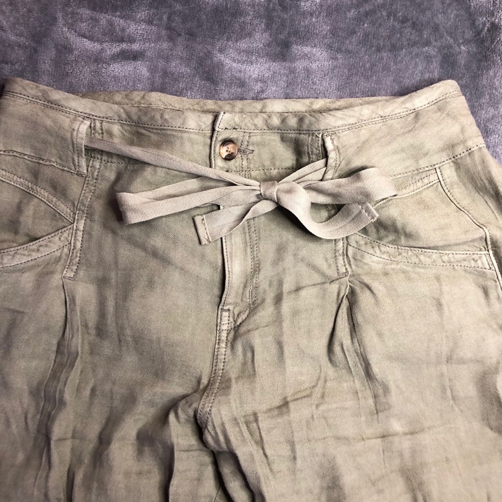 clothes - Picture 8 of 16